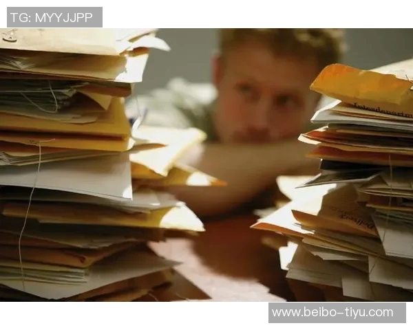 全北现代助教因拉眼角事件辞职曾遭禁赛五场引发种族歧视争议